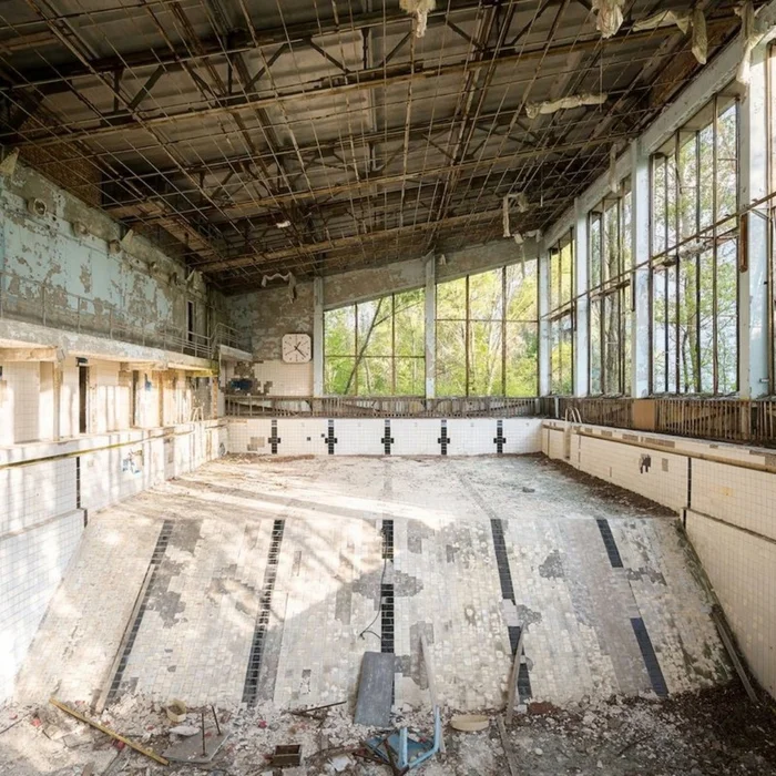 Abandoned swimming pool, Pripyat - Abandoned, Travels, Abandoned cities, Pripyat