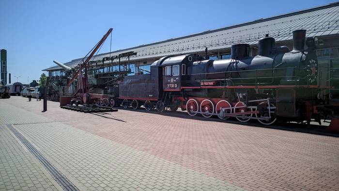 Паровоз с артой(?)