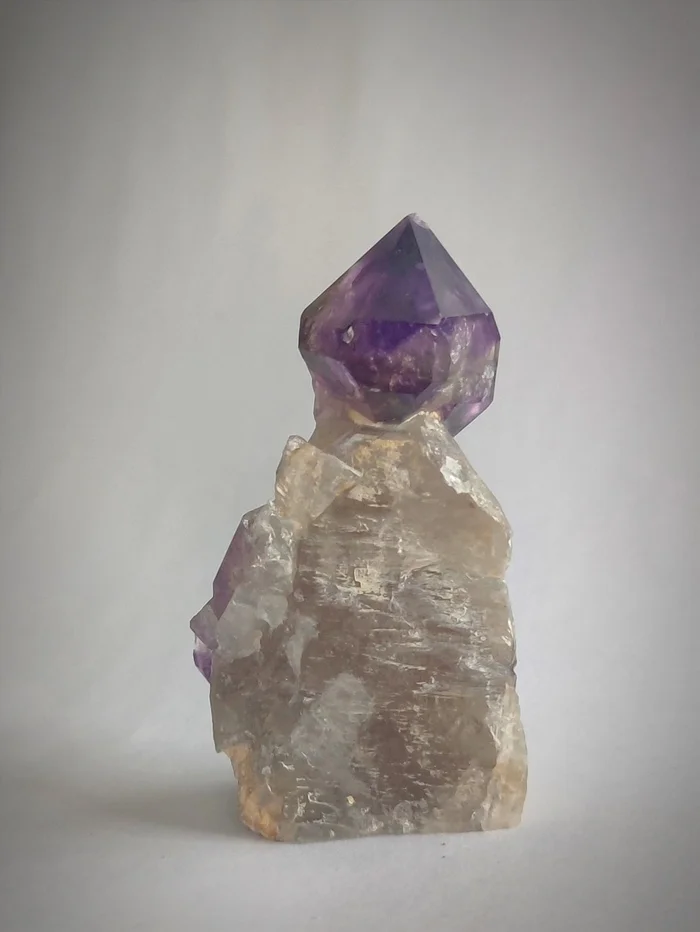 Amethysts - My, Amethyst, A rock, Minerals, Mineralogy, Дальний Восток, Khabarovsk region, Collecting, Collection, Crystals, Mobile photography, Longpost