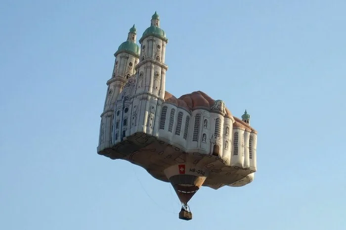 The Flying Cathedral is a project by artists Jan Kaeser and Martin Zimmermann dedicated to the 200th anniversary of the Swiss canton of St. Gallen - My, Crossposting, Pikabu publish bot, Longpost