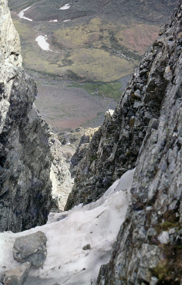 Тот самый кадр, из-за которого я потерял карандаш.