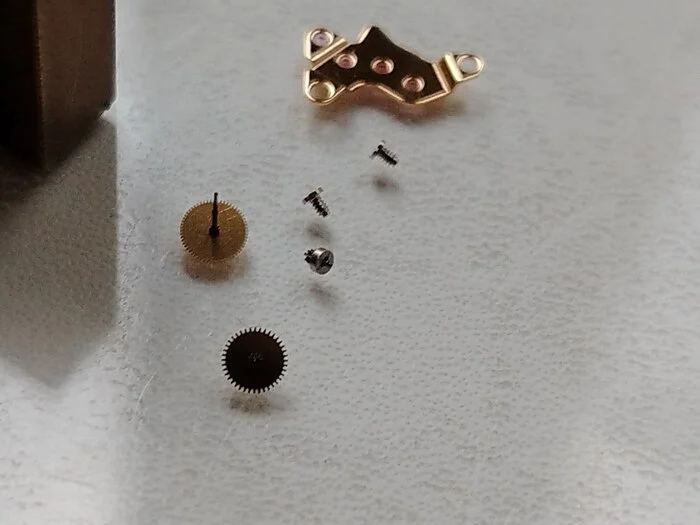 Broke your watch? No problem helping! - My, Workshop, Master, Clock, Hobby, Breaking, Craftsmanship, The photo, Work from home, Wrist Watch, Restoration, Rukozhop, Longpost