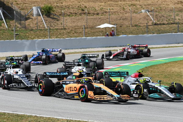 Ageless Barcelona is back on stage. Preview of the Spanish Grand Prix - Formula 1, Автоспорт, Race, Spain, Barcelona (city), Catalonia, Schedule, Max Verstappen, Ferrari, Red bull, Mercedes, Mclaren, Fernando Alonso, Longpost