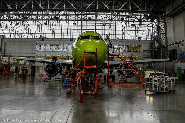 Where planes undergo maintenance (part 1) - My, Factory, Production, Russian production, Industry, Import substitution, Aviation, civil Aviation, How is it done, Longpost