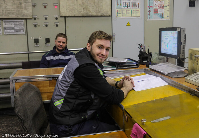 Из серии «Именно они делают Россию великой» - снято мной в Рафинировочном цехе Кольской ГМК