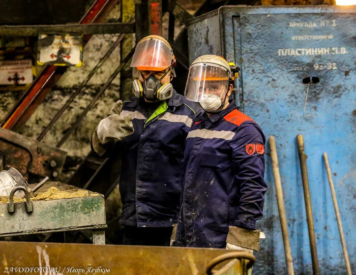 From the series “They are the ones who make Russia great” - filmed by me in the Refining Shop of the Kola MMC - My, Factory, Russian production, Industry, Production, Kola MMC, Norilsk Nickel