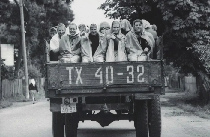 To work, and with a smile! - the USSR, Truck, Girls