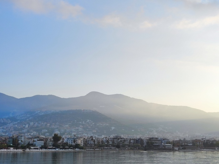 Утренняя расслабленная пробежка Бег, Спорт, Утро, Море, Средиземное море, Турция, Аланья, Фотография, Мобильная фотография, Длиннопост