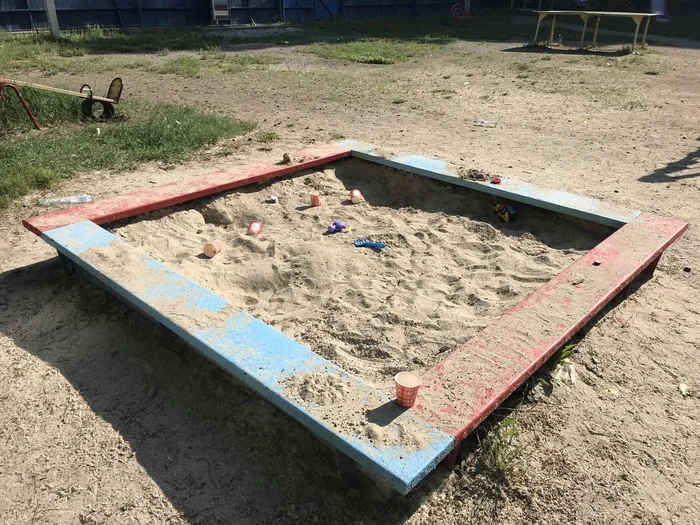 I don’t even know what to title it... - Chelyabinsk, Childhood, Difficult childhood, Sandbox, Red & White, Longpost