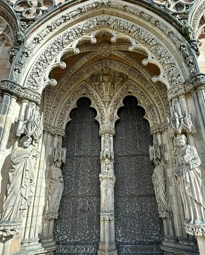 Doors of Lichfield Cathedral, Lichfield, England - Door, Architecture, The photo, England, The cathedral