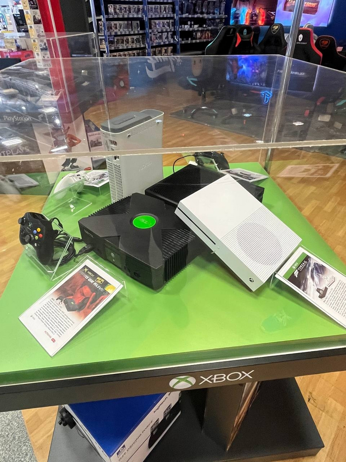     Nintendo, -, Playstation,  90-, 