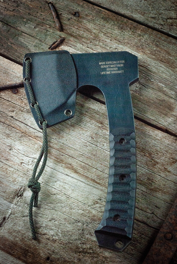Ножны могут быть из кайдекса