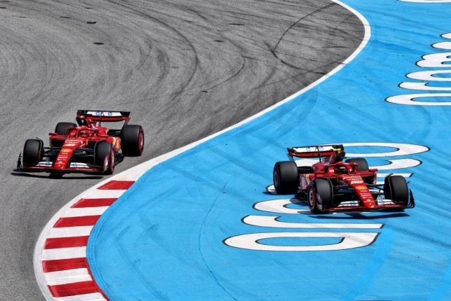 Almost for Norris, a Mercedes podium and another Dutch anthem. Review of the Spanish Grand Prix - Автоспорт, Race, Formula 1, Spain, Barcelona (city), Mercedes, Red bull, Ferrari, Mclaren, Max Verstappen, Lando Norris, Lewis Hamilton, Charles Leclerc, George Russell, Carlos Sainz, Fernando Alonso, Fire, Yandex Zen (link), VKontakte (link), Longpost