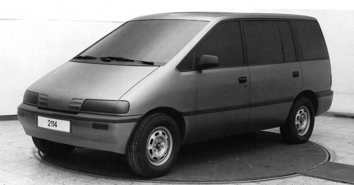 В макете ВАЗ-2114 1991 года уже проглядывали черты будущей серийной машины. Но она получилась, все-таки, менее изящной