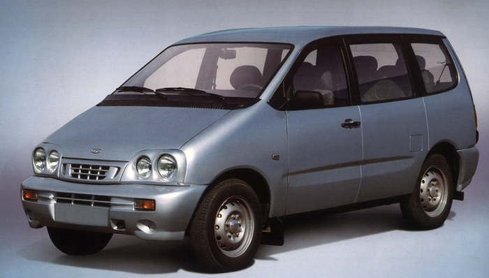 Серийный полноприводный вэн ВАЗ-2120 «Надежда»