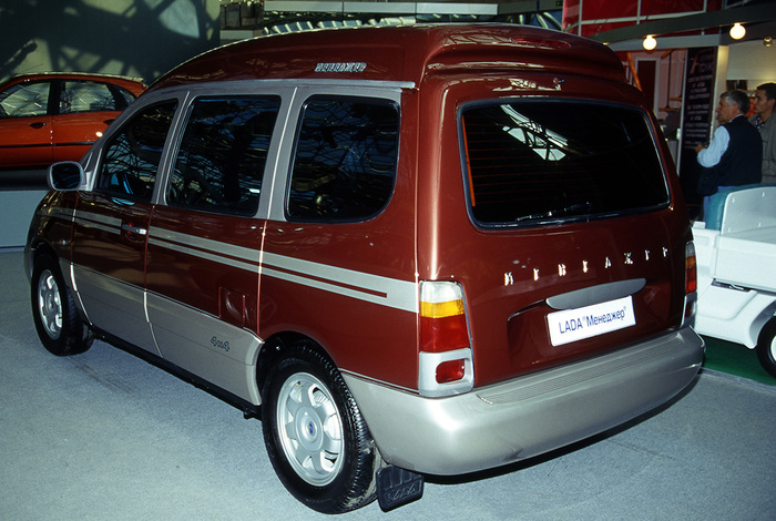 Выставочный люксовый вэн «Лада-Менеджер» отправили в музей