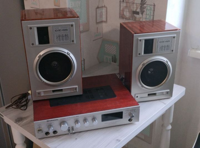 Первый комплект, уехал радовать уши домой