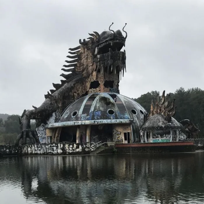 Abandoned water park in Vietnam - Abandoned, Travels, Aquapark, Vietnam