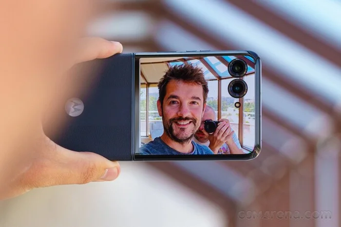 Обзор Motorola Razr 50 Ultra для тех, кто спешит - Моё, Смартфон, Android, Моторола, Razr, Обзор, Перевел сам, Длиннопост, Серия Обзоры
