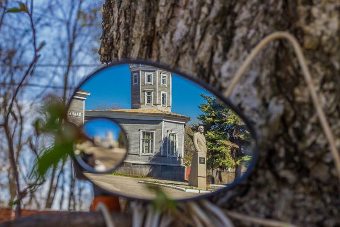 Пензенский Ленин у планетария