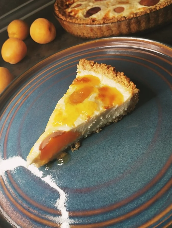 Apricot and brie pie - My, Bakery products, Recipe, Dessert, Serving dishes, Sweets, Brie, Apricot, Longpost