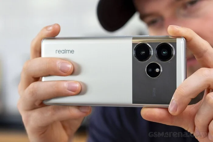 Обзор Realme GT 6 для тех, кто спешит - Моё, Смартфон, Android, Гаджеты, Обзор, Realme, Перевел сам, Длиннопост, Серия Обзоры