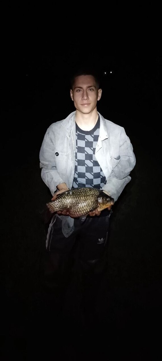 I caught a crucian carp 2.2 kg. Rate) - Fishing, Carp, Camping, A fish, Telegram (link)