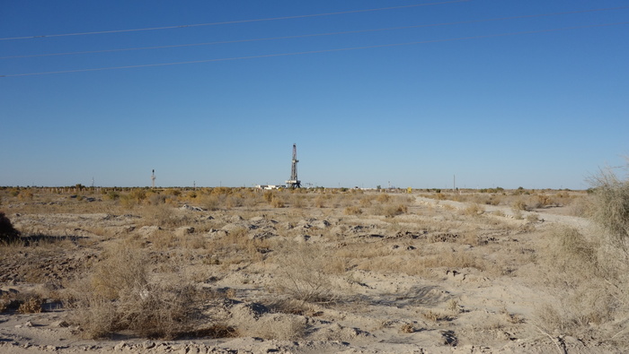 Буровички-газовички на дне Арала