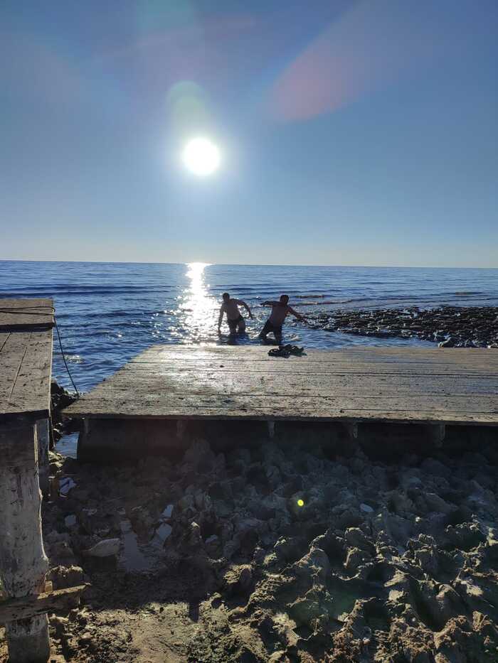 Получилось искупаться.. правда испачкались больше, чем помылись)