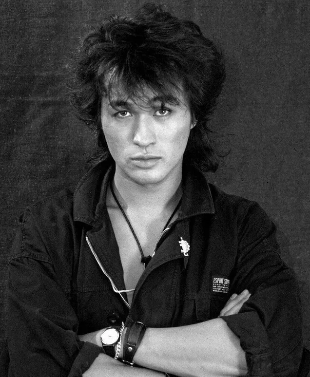 Viktor Tsoi was born on June 21, 1962 - Musicians, Viktor Tsoi, The photo, Rock, Russian rock music, Telegram (link), Birthday, Black and white photo