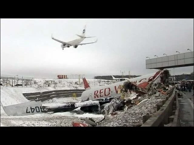 Don't make me mad! Tu-204 crash at Vnukovo - My, Aviation, The airport, Airplane, Flight, Incident, civil Aviation, Pilot, Catastrophe, Plane crash, Crash, Vnukovo, Longpost, Negative, Video, Youtube