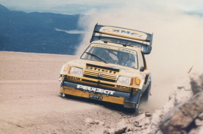 1987 год: чемпион мира по ралли Ари Ватанен на Peugeot 205 T16 занял второе место, уступив Вальтеру Рёрлю. Но вернулся на следующий год, чтобы победить.