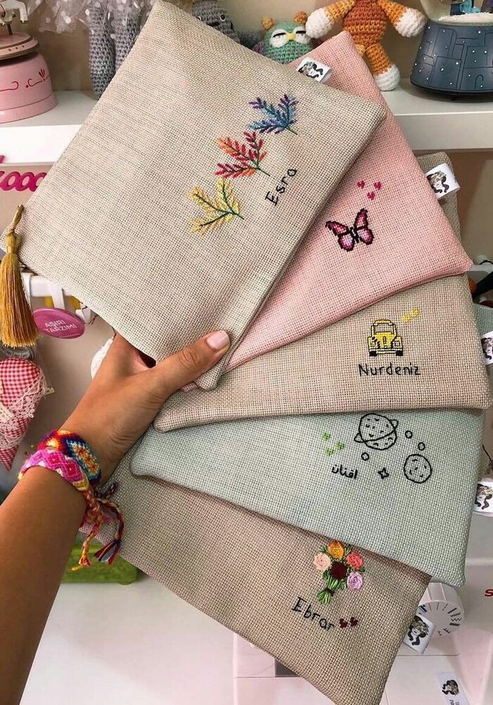 <!--noindex--><a href="https://pikabu.ru/story/minimalistichnaya_vyishivka__idealnyiy_dekor_dlya_podushki_i_ne_tolko_11556299?u=http%3A%2F%2FPinterest.com&t=Pinterest.com&h=94565c34f1ad5796eb6bf10bcf4748a1c01f362e" title="http://Pinterest.com" target="_blank" rel="nofollow noopener">Pinterest.com</a><!--/noindex-->