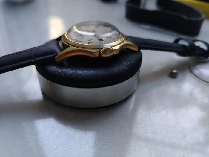 Gull - My, Master, Workshop, Clock, Hobby, Craftsmanship, Wrist Watch, Made in USSR, Work from home, Restoration, The photo, Experience, Emotions, Video, Vertical video, Longpost