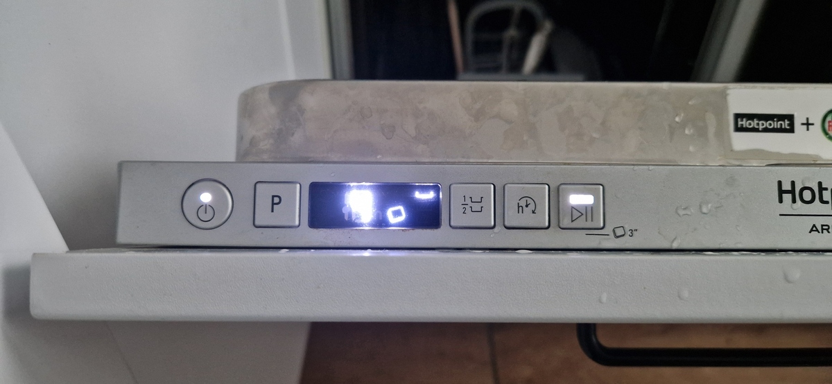 Прошу помощи с ПММ Hotpoint-Ariston HSIC 3M19 C | Пикабу