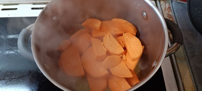 Батат – 400 г.,Сливочное масло – 40 г.