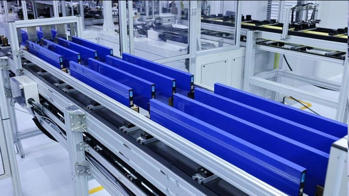 ��������� Geely ����������� LFP-�������, �� ������� ������������� ������ �������� 1 ��� ��