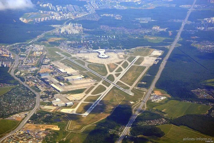 History of Vnukovo Airport - Russia, the USSR, The airport, Vnukovo, Informative, History, Local history, Building, Want to know everything, Technics, sights, Yandex Zen (link), Longpost, Airplane, Flight, Пассажиры, Flight, civil Aviation, Building, Moscow