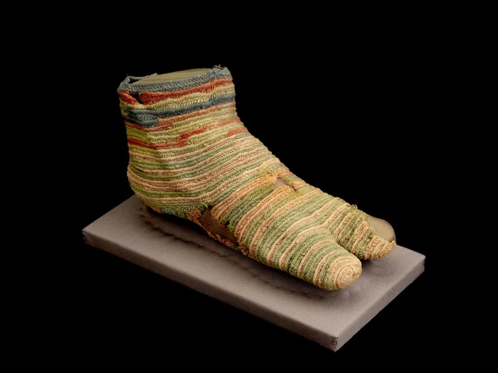 An Egyptian, getting up in the morning in the afterlife, did not find his sock... True, he was already a Christian, so why did he need socks in the next world? - My, Nauchpop, Ancient artifacts, Socks, Archeology, Scientists, The science, Research, Anthropogenesis, Longpost