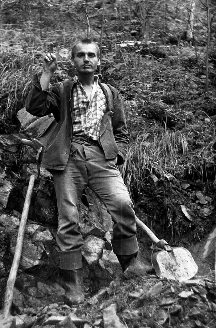 Вовка на расчистке.