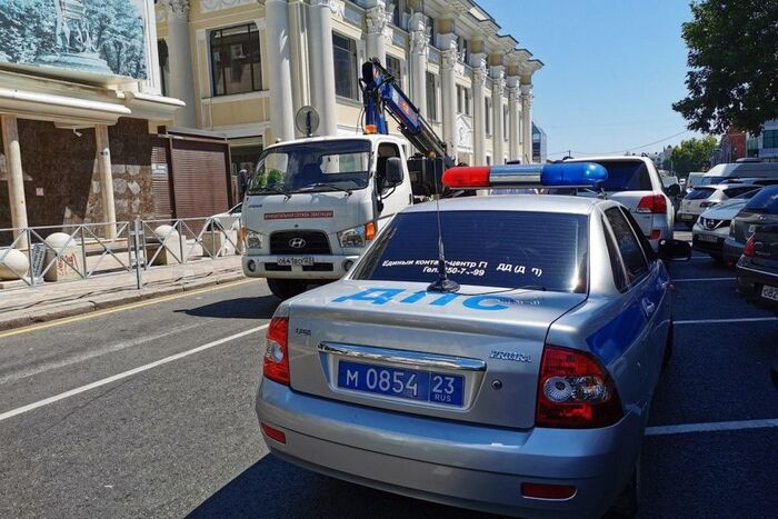 Evgeniy Naumov: Over three months in Krasnodar, almost 2,400 cars were evacuated to an impound lot - Краснодарский Край, Krasnodar, Transport, Violation of traffic rules, Неправильная парковка, Tow truck, Evacuation, DPS, Telegram (link)