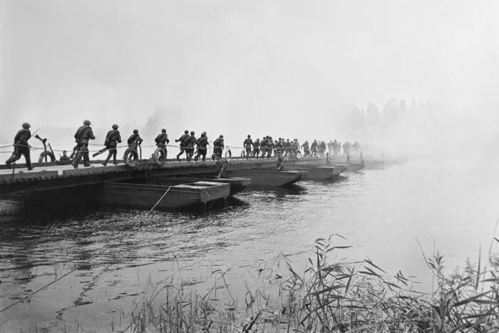 Why V.I. Chuikov lost his first battle after the Battle of Stalingrad - My, The Great Patriotic War, Heroes, Longpost