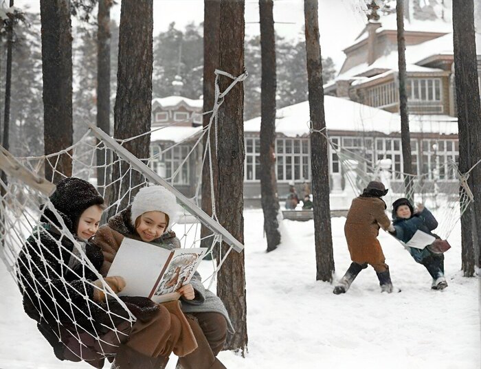 Подборка простых и потрясающих фотографий эпохи СССР. 20 раскрашенных фотографий, Часть V Старое фото, Фотография, Колоризация, СССР, Сделано в СССР, Детство в СССР, 60-е, 70-е, 80-е, Длиннопост
