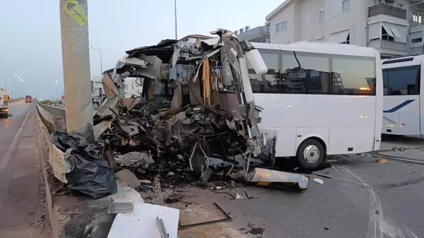 A bus with Russian tourists got into an accident in Antalya, many were injured - Negative, Antalya, Road accident, Incident, Manavgat, Туристы, Victims, Pillar