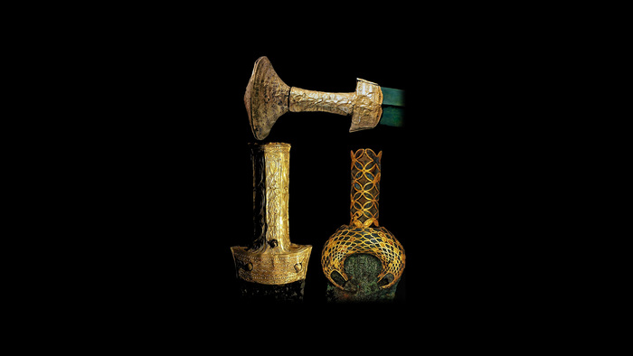 Золотые оклады рукоятей эгейских бронзовых мечей типа А (по Сандарсу), 16 век до н.э.