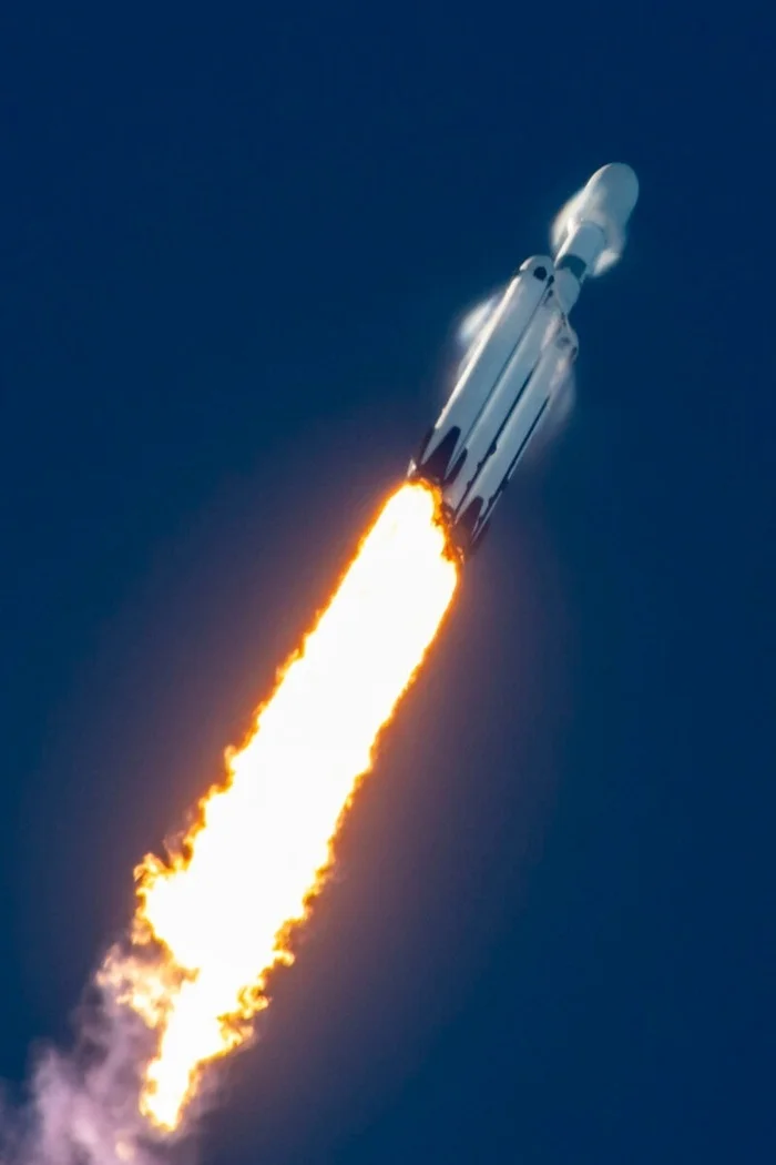 Rocket Report: China Launches Reusable Rocket Booster; Falcon Heavy is amazing - Rocket launch, Satellites, Cosmonautics, Rocket, Longpost, Series InoSMI on space