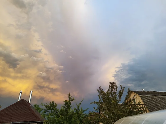 Sky in Konakovo - My, Bad weather, Tver region, Sky, The photo