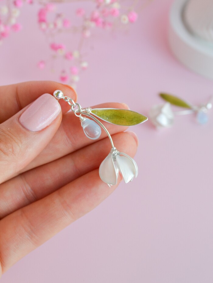 Длина 4.5 см.