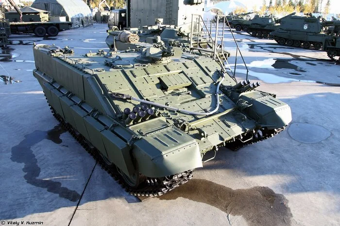 In Russia, in Nizhny Tagil, the newest heavy armored personnel carrier was “accidentally” spotted - Technics, Weapon, Inventions, Army, Armored personnel carrier, Armament, Military equipment, Tanks, Video, Vertical video, Telegram (link), Longpost