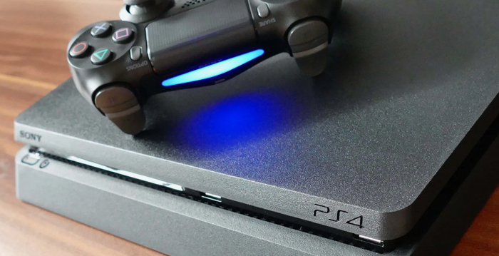  PlayStation 4     AMD  Sony